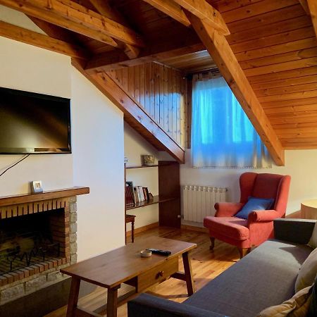 Appartement Bpirineos-Estos à Benasque Extérieur photo