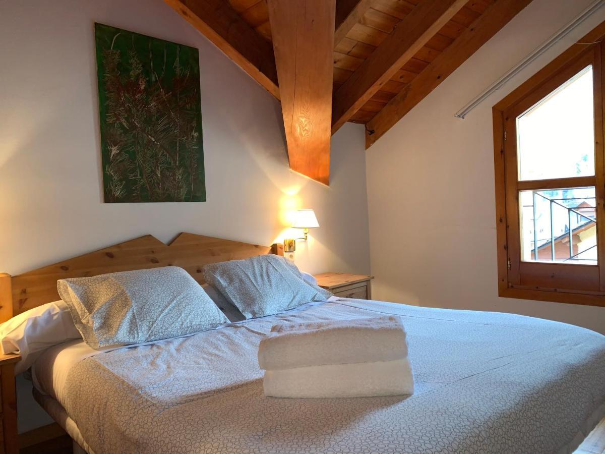 Appartement Bpirineos-Estos à Benasque Extérieur photo