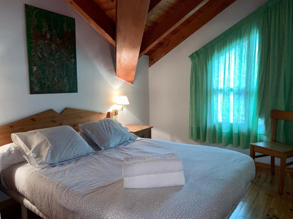 Appartement Bpirineos-Estos à Benasque Extérieur photo